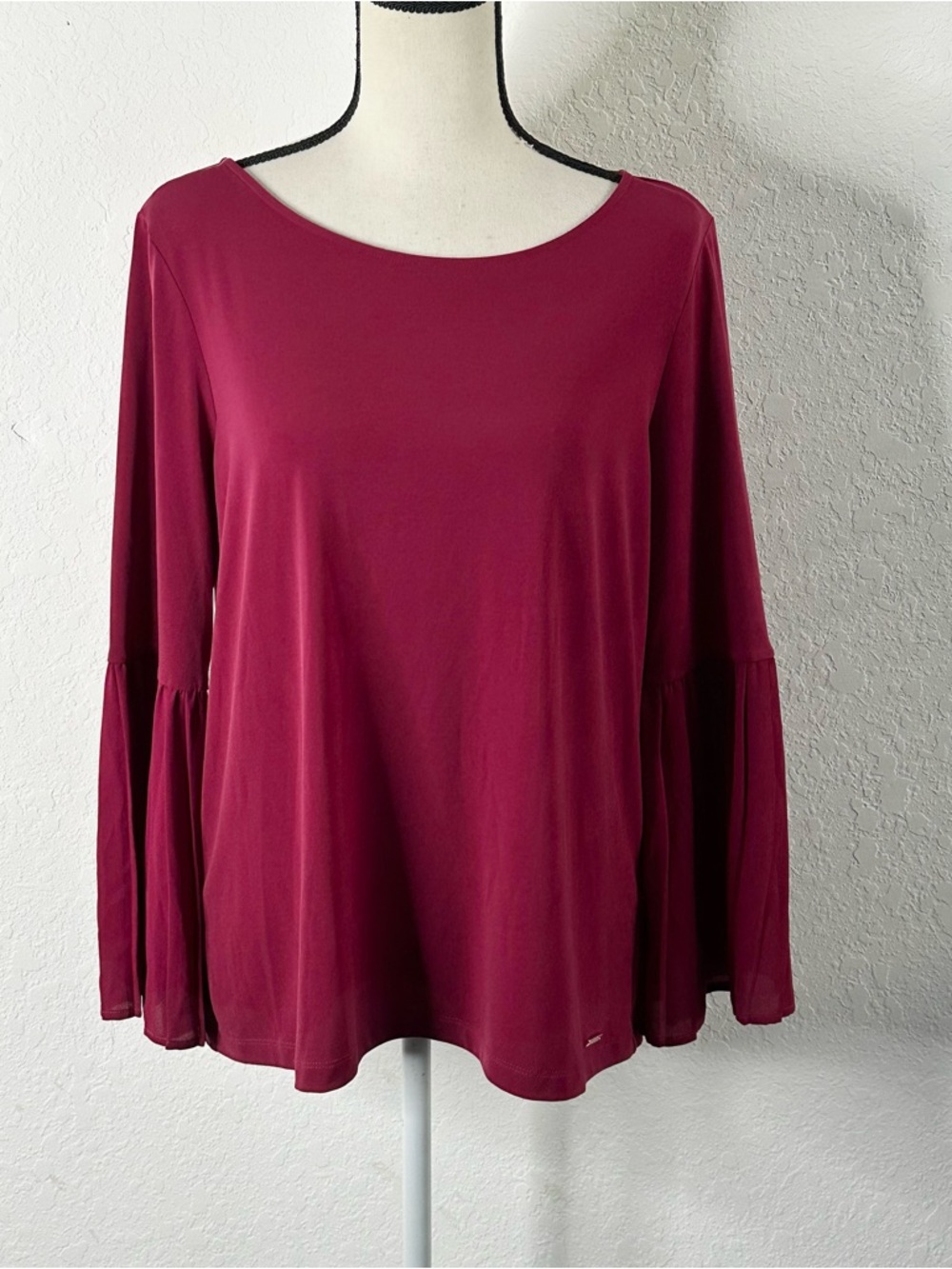 Ivanka Trump Women's Long Sleeve Scoop Neck Top in Burgundy Bell Sleeve Large XL